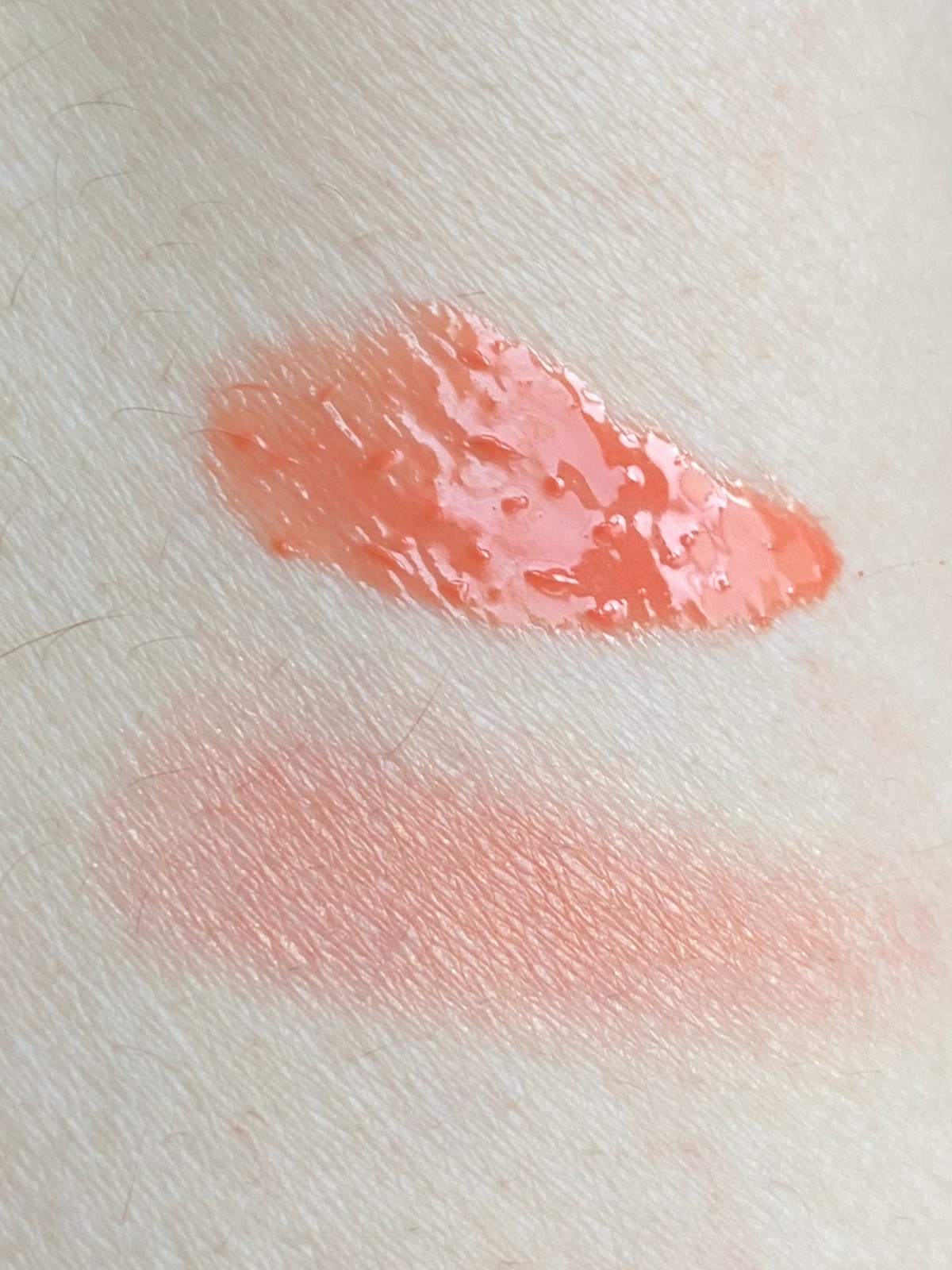 Fenty Beauty Cheeks Out Blush Peach Face Gloss Bomb Cream Peach Pout Swatch